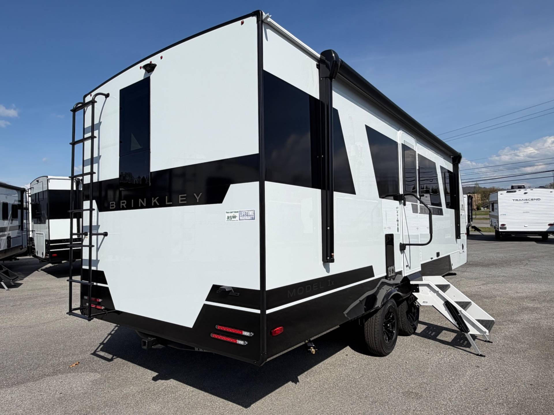 2026 Brinkley RV 2026 Brinkley RV Model IX - thumbnail 5