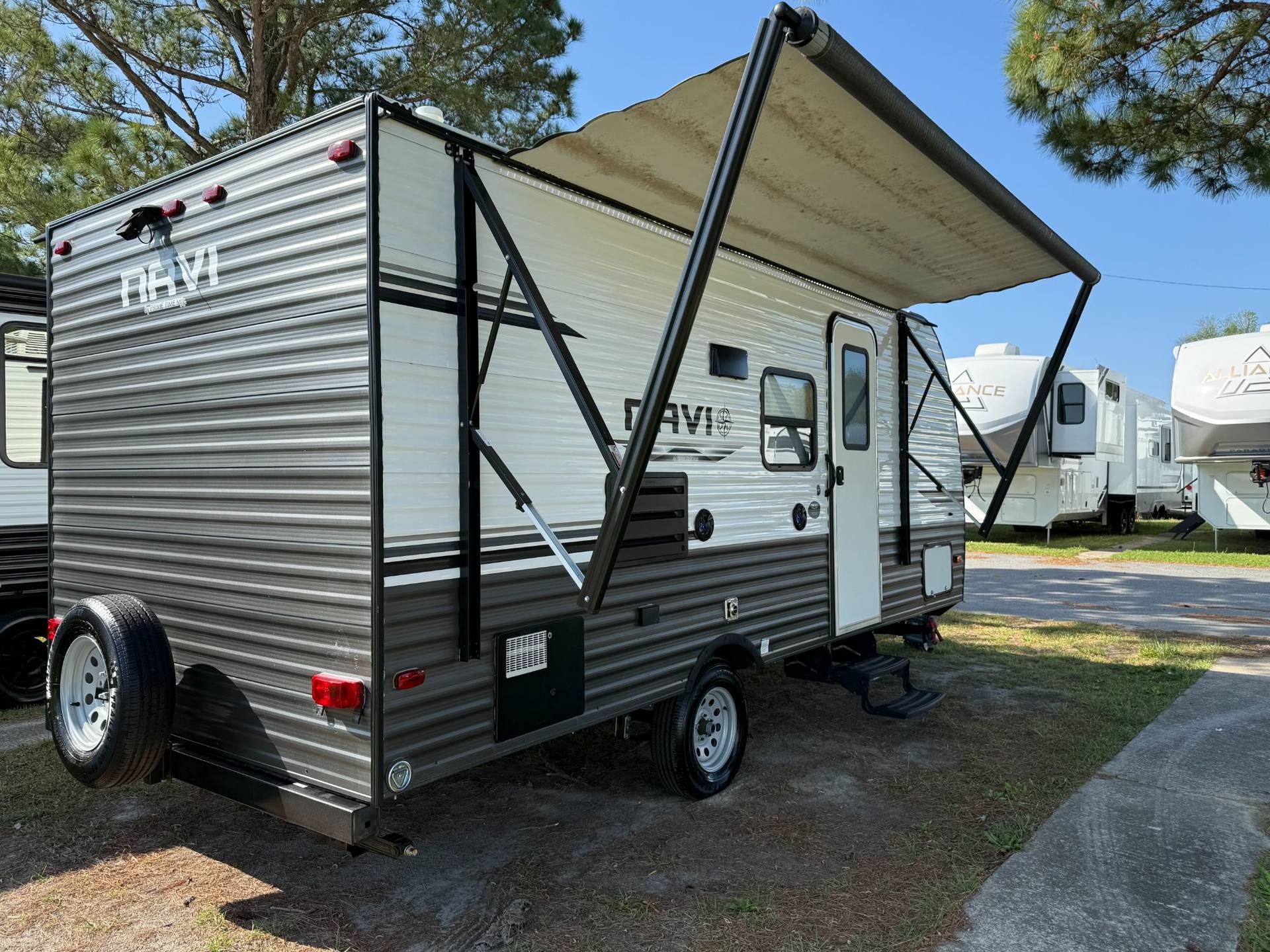 2019 Prime Time 2019 Prime Time Navi - thumbnail 26