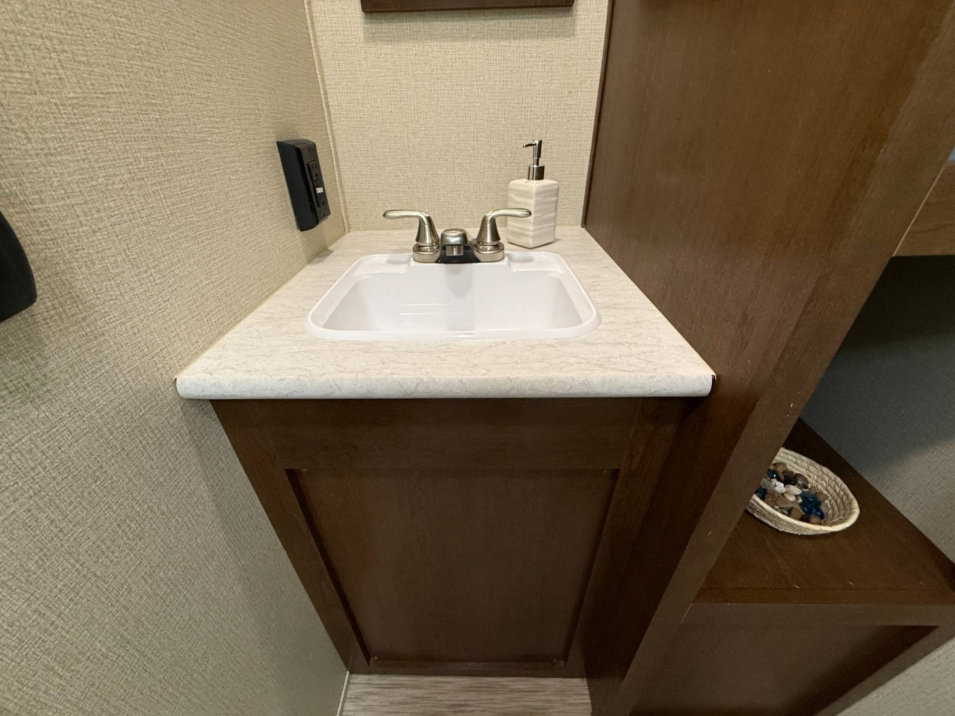 2019 Prime Time 2019 Prime Time Navi - thumbnail 19