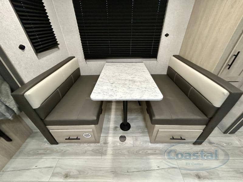 2026 EAST TO WEST 2026 EAST TO WEST Della Terra - thumbnail 7