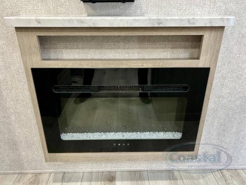 2026 EAST TO WEST 2026 EAST TO WEST Della Terra - thumbnail 12