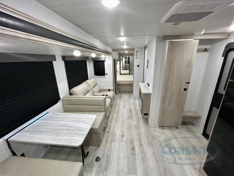 2026 EAST TO WEST 2026 EAST TO WEST Della Terra - thumbnail 5