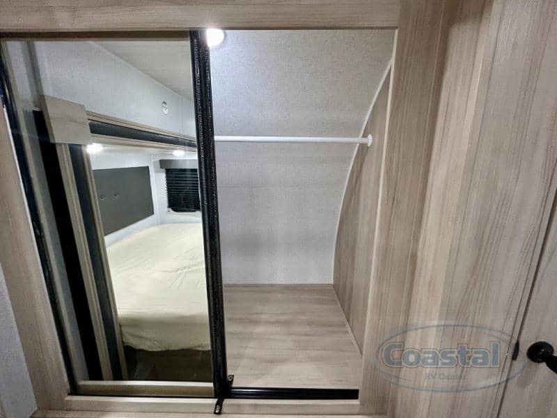 2026 EAST TO WEST 2026 EAST TO WEST Della Terra - thumbnail 23