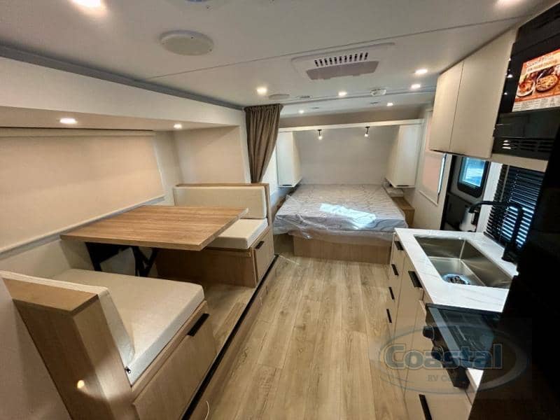 2026 Winnebago 2026 Winnebago Micro Minnie - thumbnail 6