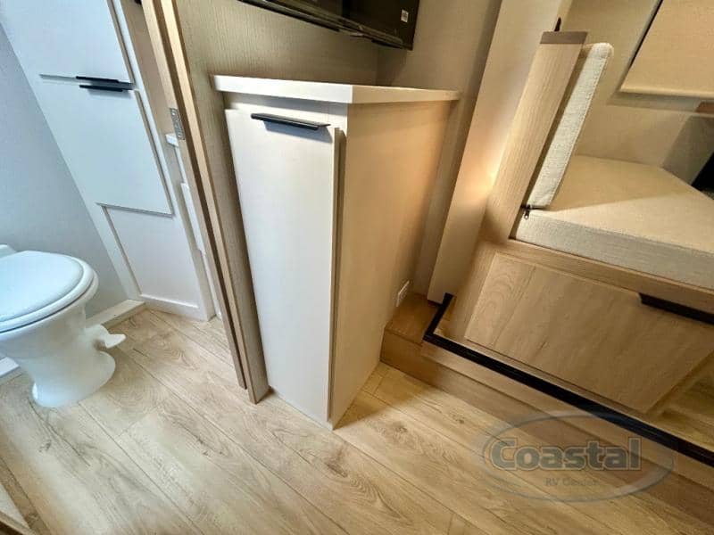 2026 Winnebago 2026 Winnebago Micro Minnie - thumbnail 13