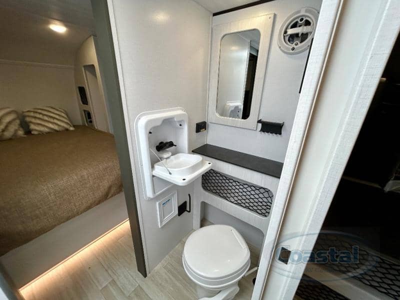 2026 Keystone RV 2026 Keystone RV Sprout - thumbnail 23