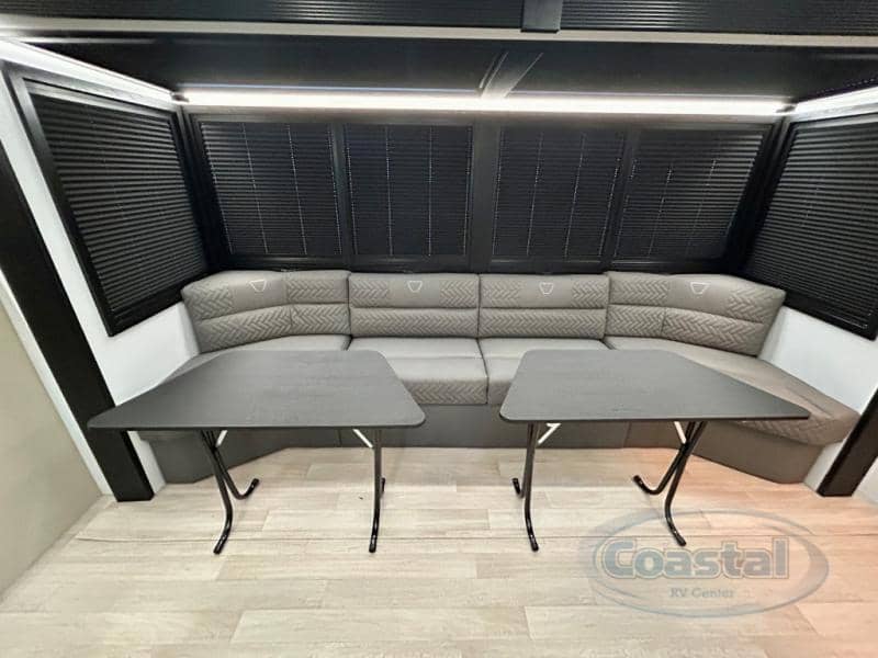 2026 Keystone RV 2026 Keystone RV Walkabout - thumbnail 8