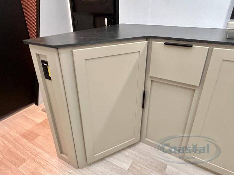 2026 Keystone RV 2026 Keystone RV Walkabout - thumbnail 12