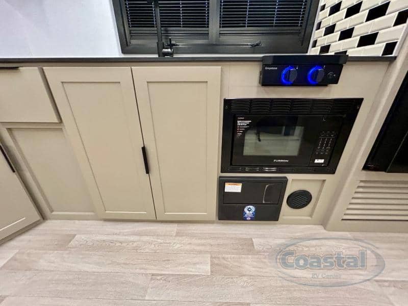 2026 Keystone RV 2026 Keystone RV Walkabout - thumbnail 15