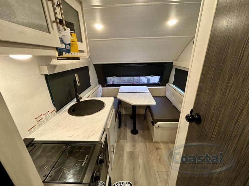 2025 Forest River 2025 Forest River R-Pod - thumbnail 3