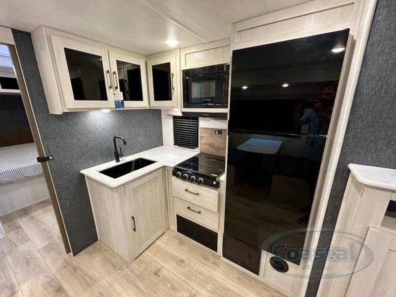 2026 Forest River RV 2026 Forest River RV Surveyor Camp Series - thumbnail 12