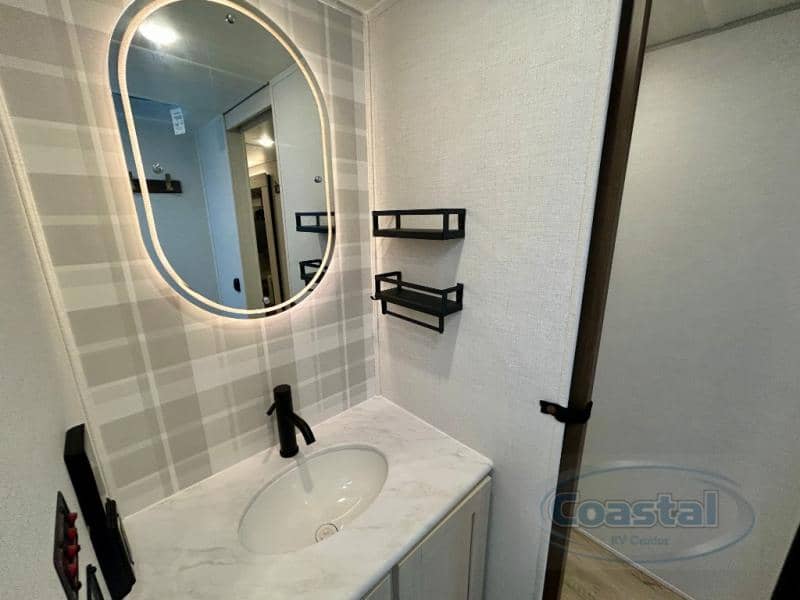 2026 Forest River 2026 Forest River Grand Surveyor - thumbnail 34