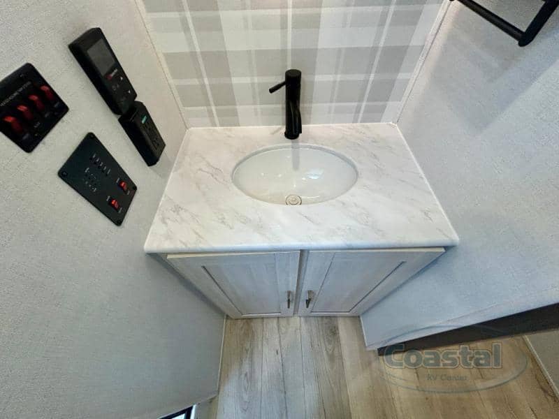 2026 Forest River 2026 Forest River Grand Surveyor - thumbnail 36