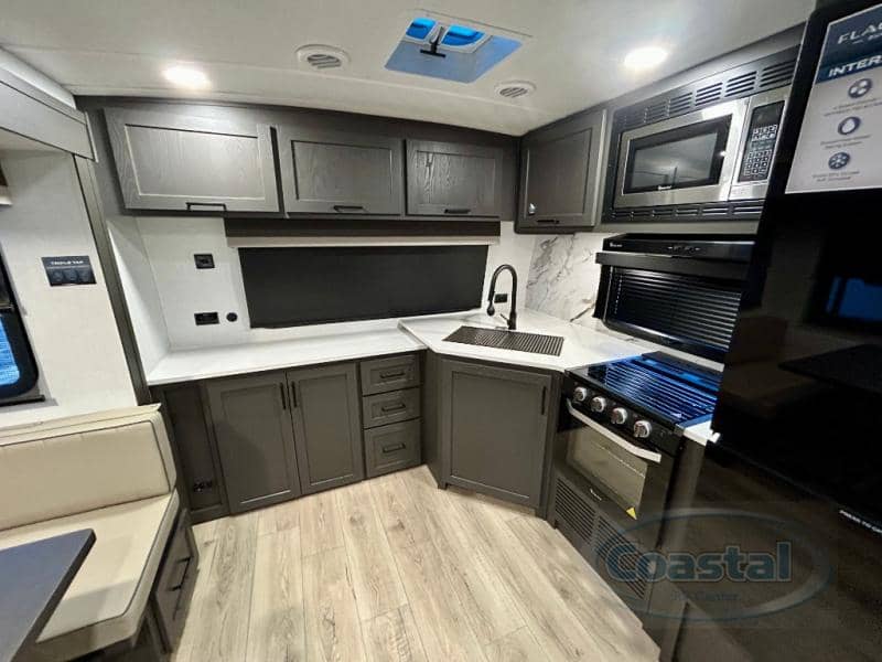 2026 Forest River RV 2026 Forest River RV Flagstaff Super Lite - thumbnail 14