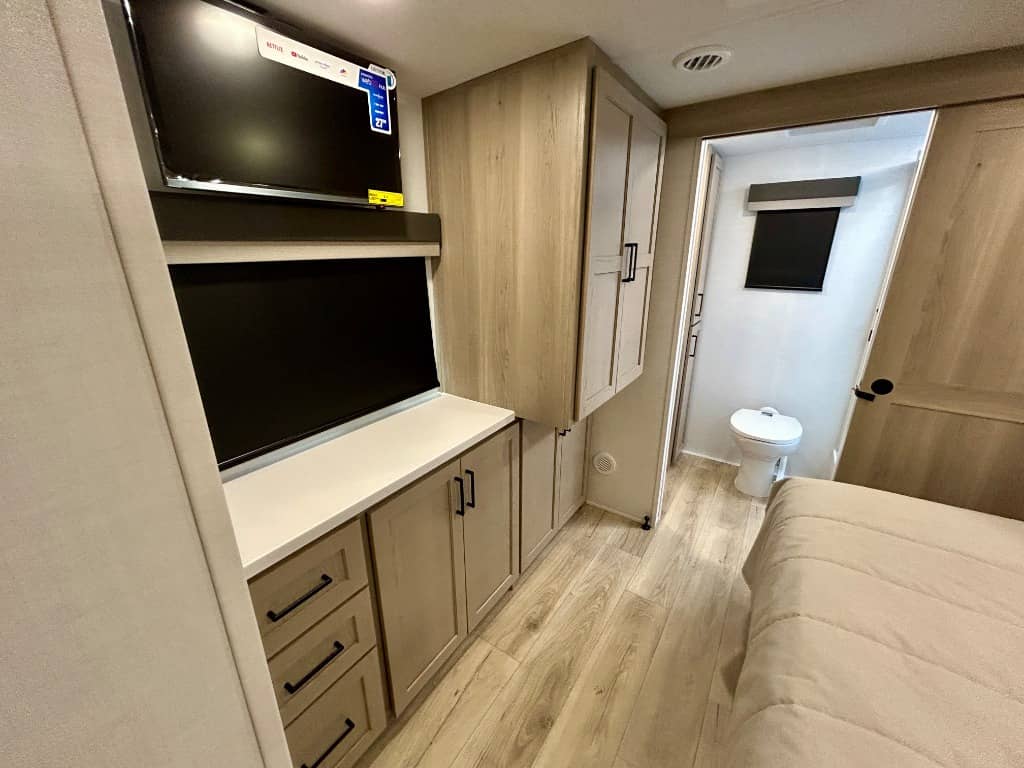 2026 Forest River RV 2026 Forest River RV Flagstaff Micro Lite - thumbnail 22