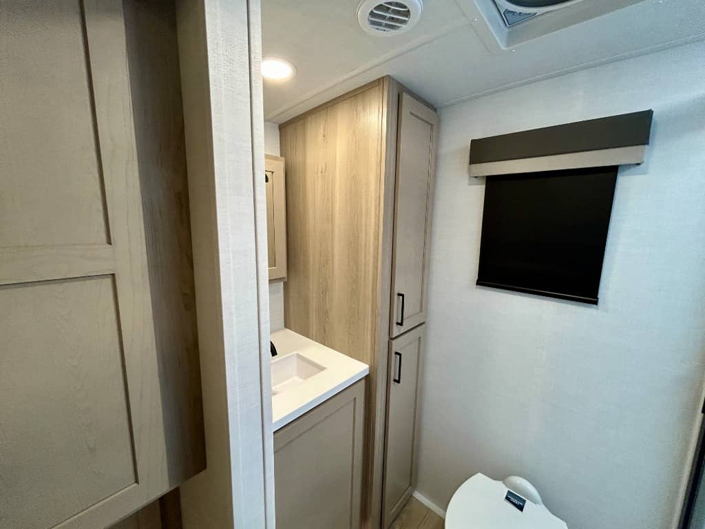 2026 Forest River RV 2026 Forest River RV Flagstaff Micro Lite - thumbnail 32