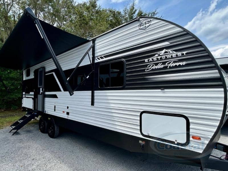 2026 EAST TO WEST 2026 EAST TO WEST Della Terra - thumbnail 1