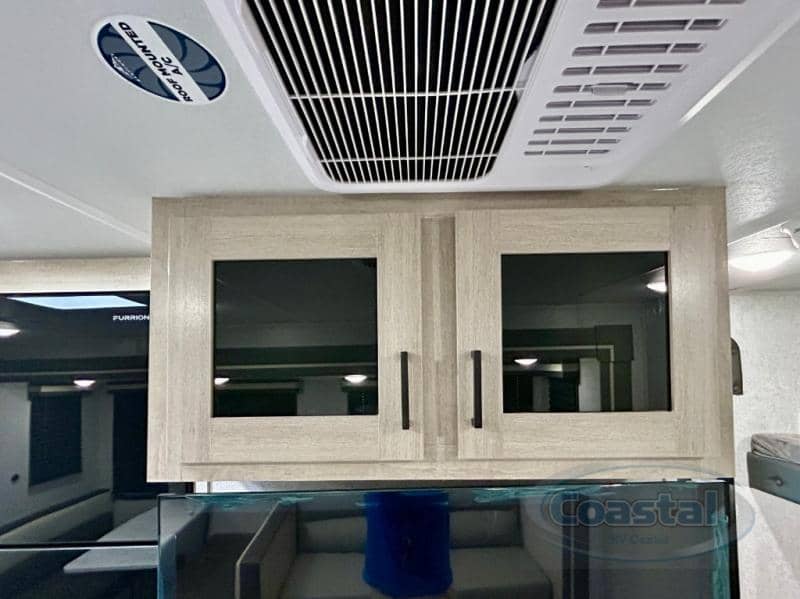 2026 EAST TO WEST 2026 EAST TO WEST Della Terra - thumbnail 9