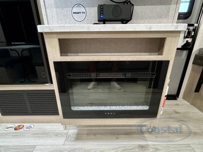 2026 EAST TO WEST 2026 EAST TO WEST Della Terra - thumbnail 10