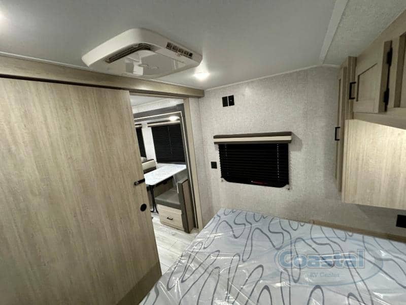 2026 EAST TO WEST 2026 EAST TO WEST Della Terra - thumbnail 28