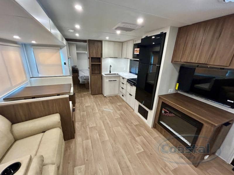 2026 Winnebago 2026 Winnebago Access - thumbnail 4