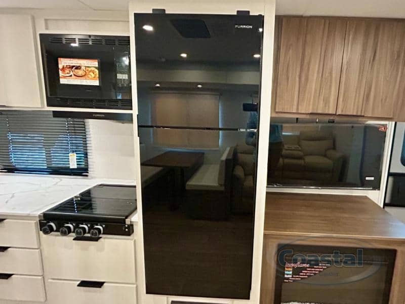 2026 Winnebago 2026 Winnebago Access - thumbnail 15