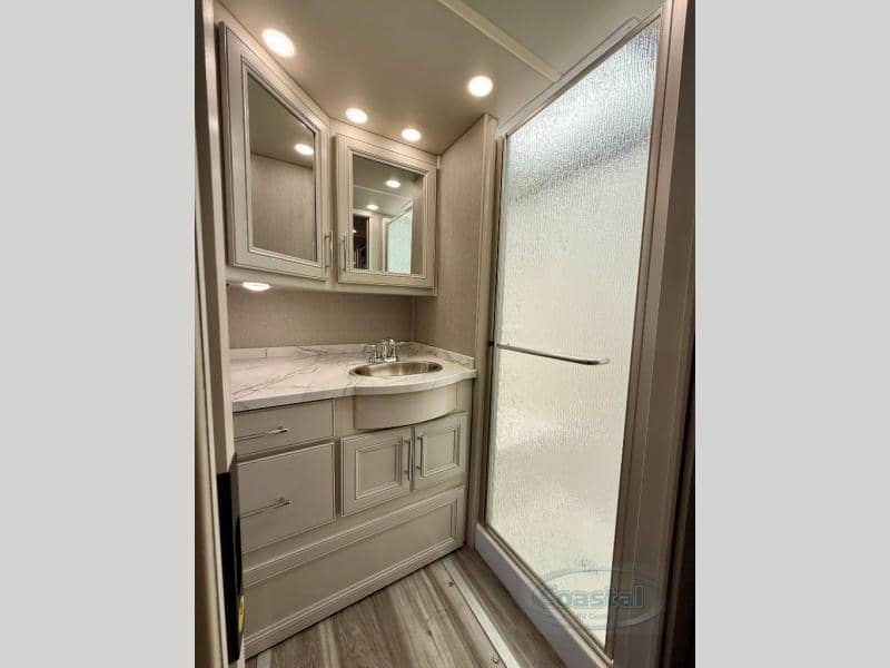 2023 Fleetwood 2023 Fleetwood Pace Arrow - thumbnail 28