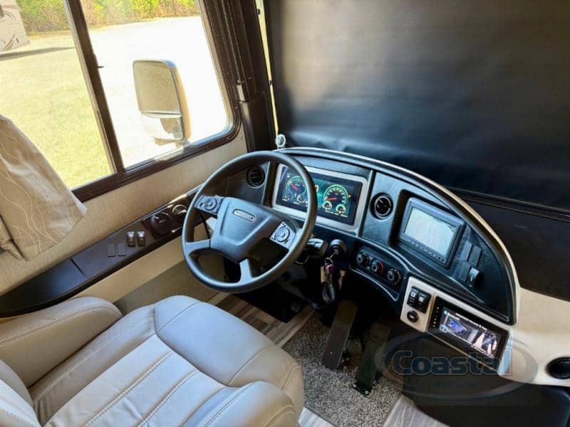 2023 Fleetwood 2023 Fleetwood Pace Arrow - thumbnail 33