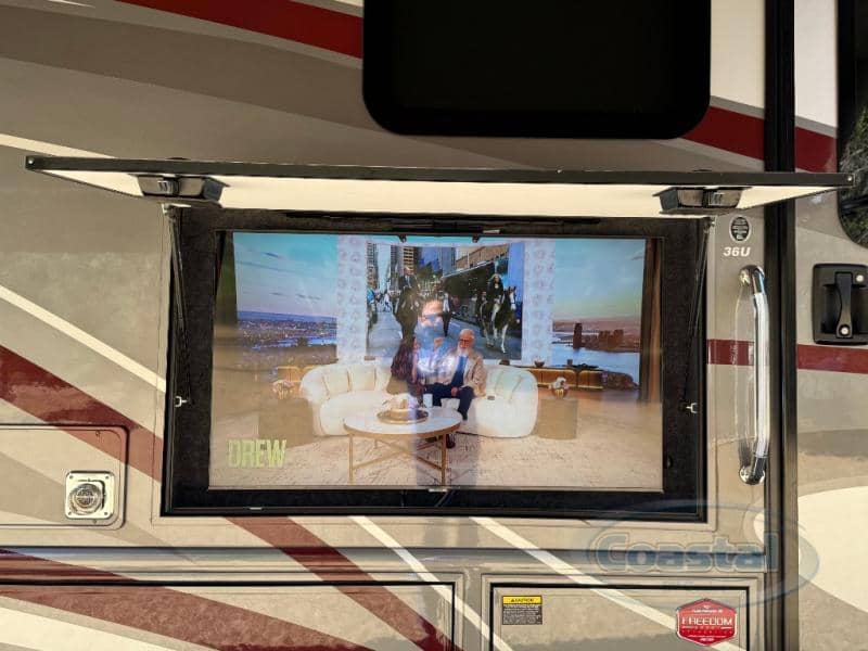 2023 Fleetwood 2023 Fleetwood Pace Arrow - thumbnail 41