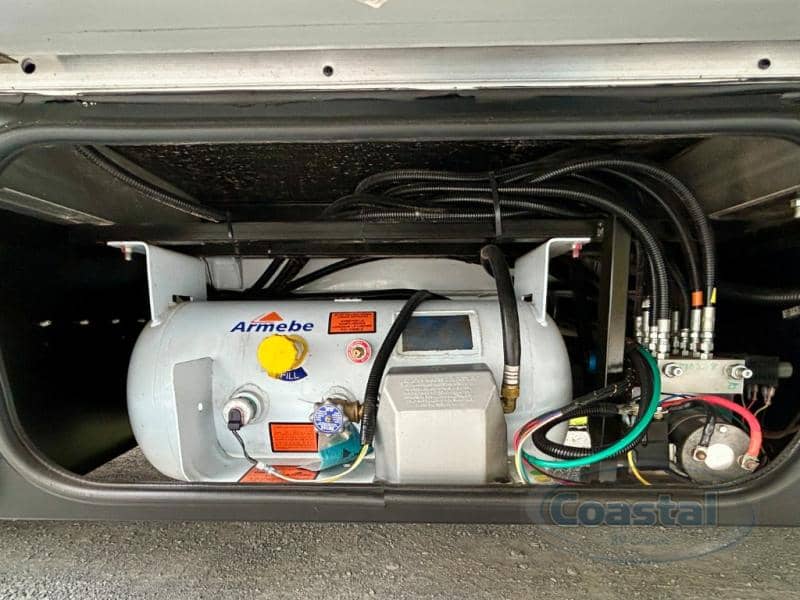 2021 Winnebago 2021 Winnebago Navion - thumbnail 44