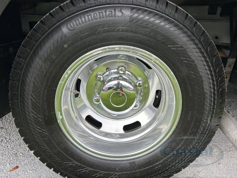 2021 Winnebago 2021 Winnebago Navion - thumbnail 54