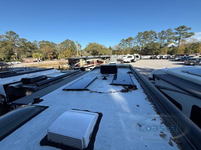 2021 Winnebago 2021 Winnebago Navion - thumbnail 57