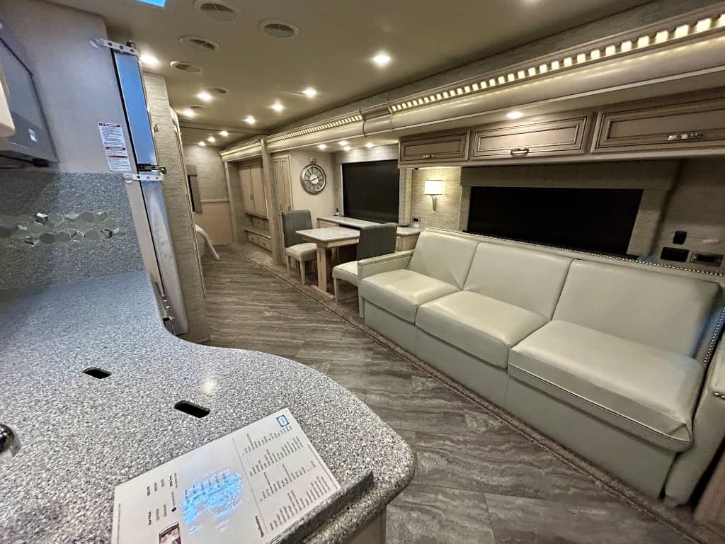 2020 Newmar 2020 Newmar Bay Star Sport - thumbnail 3