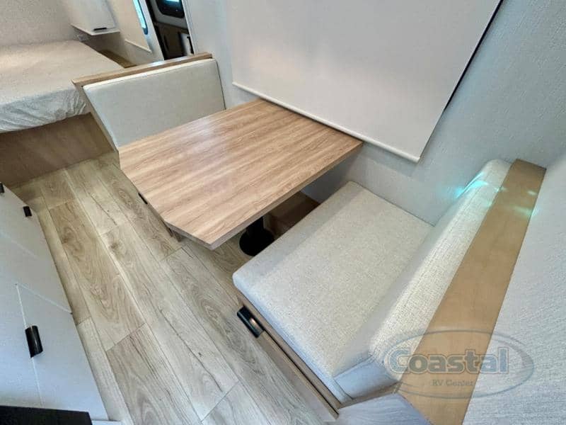 2026 Winnebago 2026 Winnebago Micro Minnie - thumbnail 8