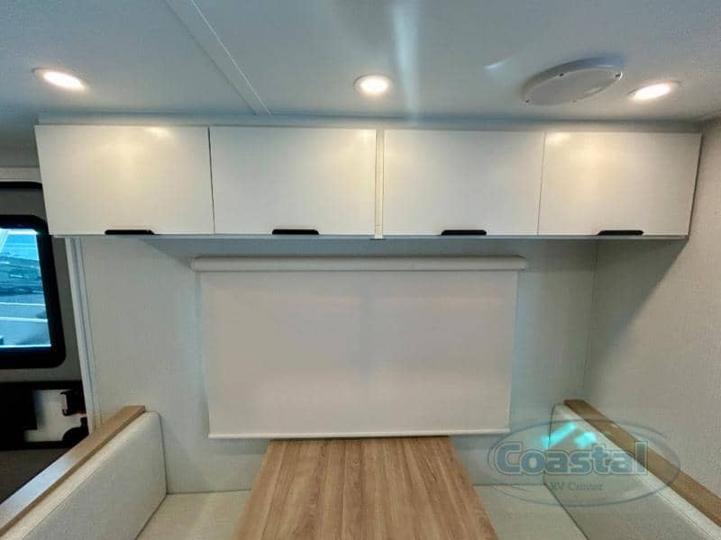 2026 Winnebago 2026 Winnebago Micro Minnie - thumbnail 9