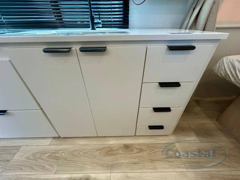 2026 Winnebago 2026 Winnebago Micro Minnie - thumbnail 15