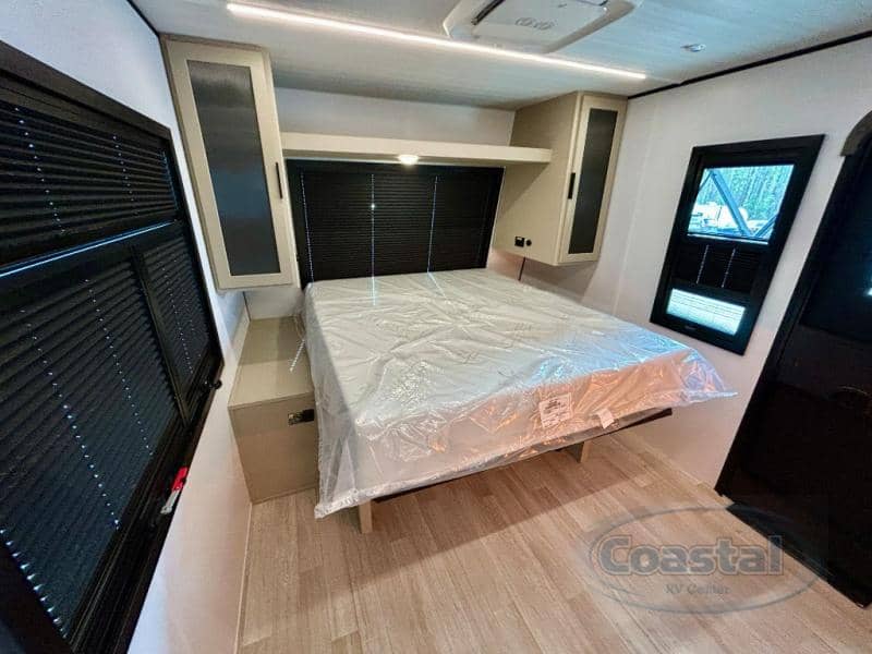 2026 Keystone RV 2026 Keystone RV Walkabout - thumbnail 22