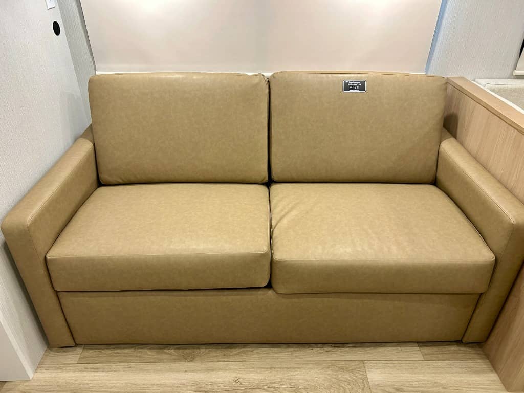 2026 Winnebago 2026 Winnebago Thrive - thumbnail 7