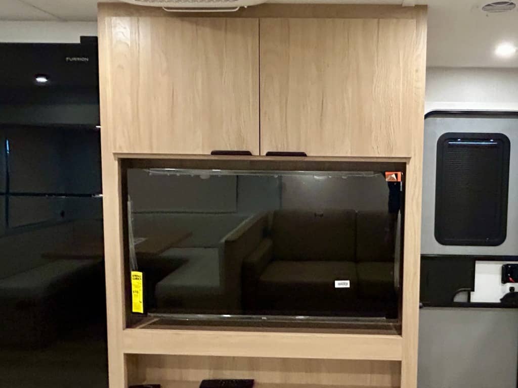 2026 Winnebago 2026 Winnebago Thrive - thumbnail 12