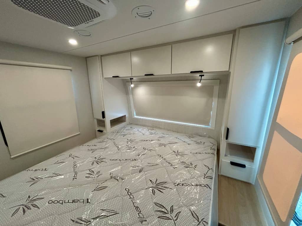 2026 Winnebago 2026 Winnebago Thrive - thumbnail 30