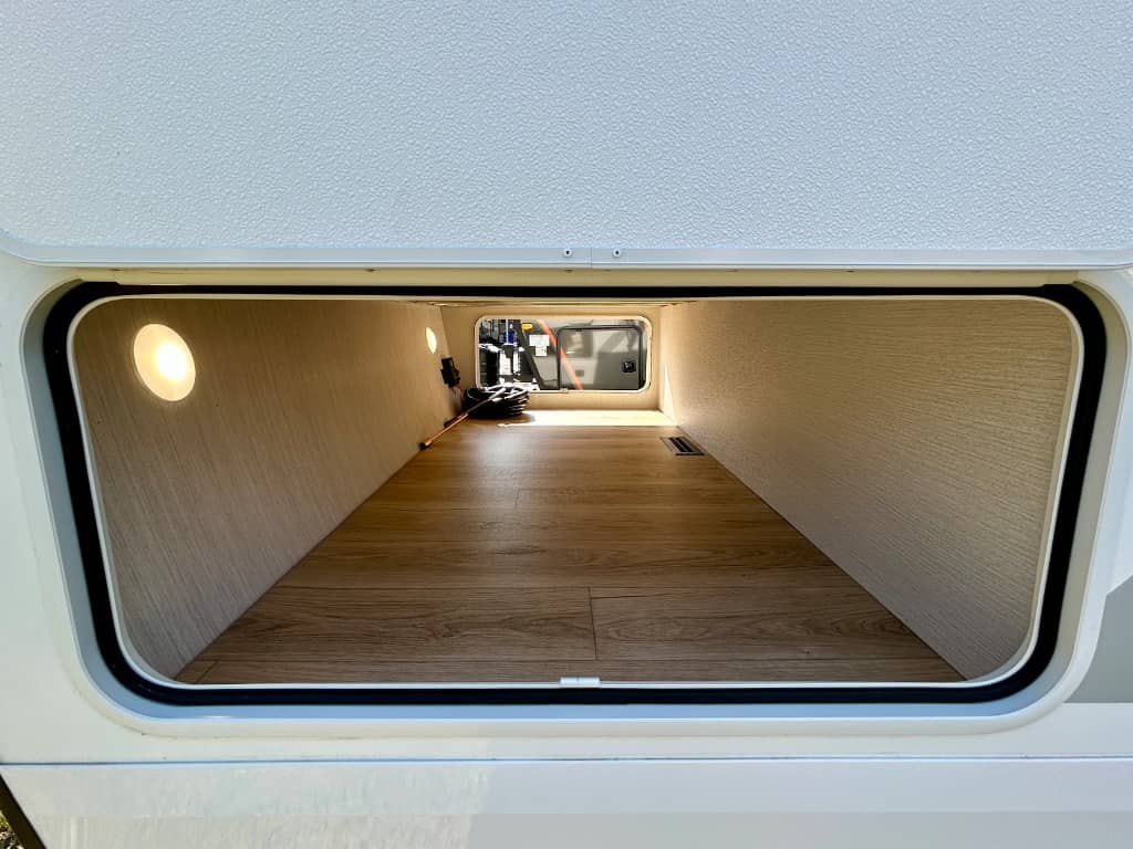 2026 Winnebago 2026 Winnebago Thrive - thumbnail 40