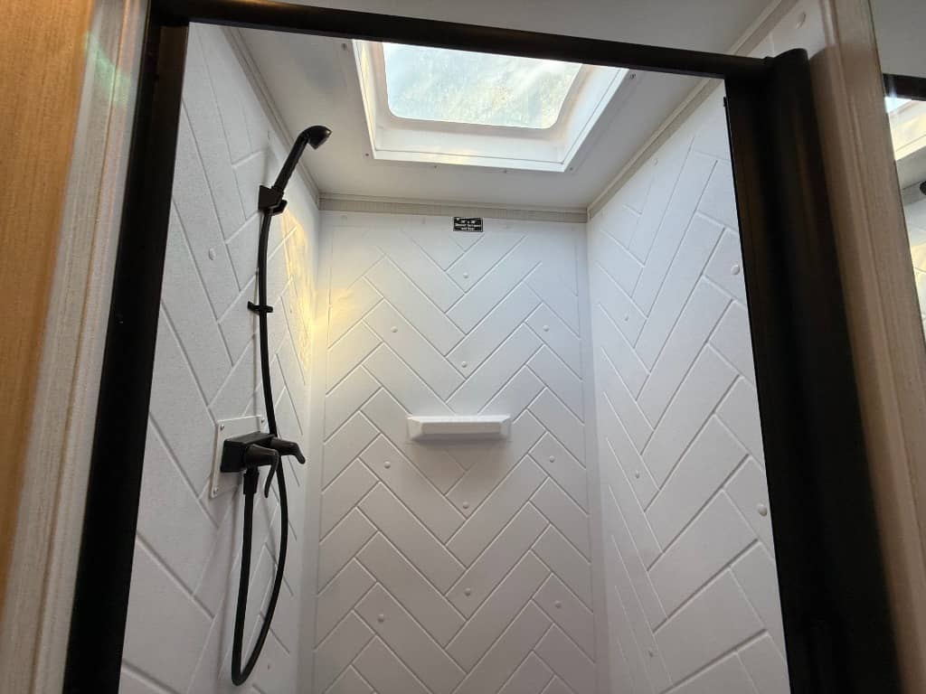 2026 Winnebago 2026 Winnebago Access - thumbnail 29