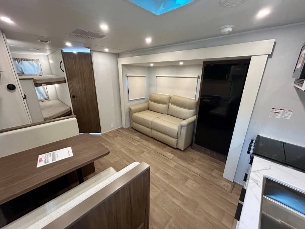 2026 Winnebago 2026 Winnebago Access - thumbnail 3