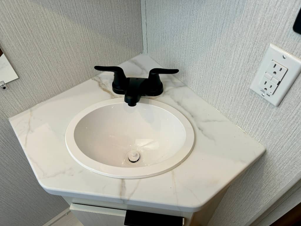 2026 Winnebago 2026 Winnebago Access - thumbnail 28