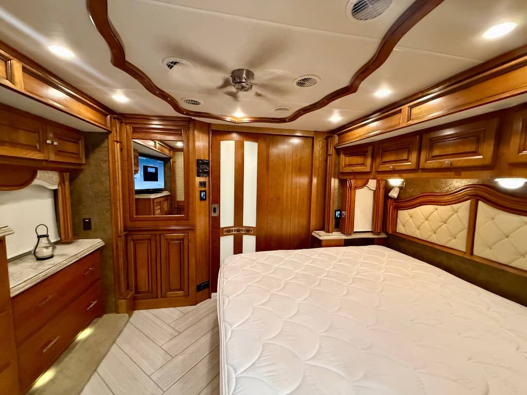 2014 Tiffin 2014 Tiffin Allegro Bus - thumbnail 16