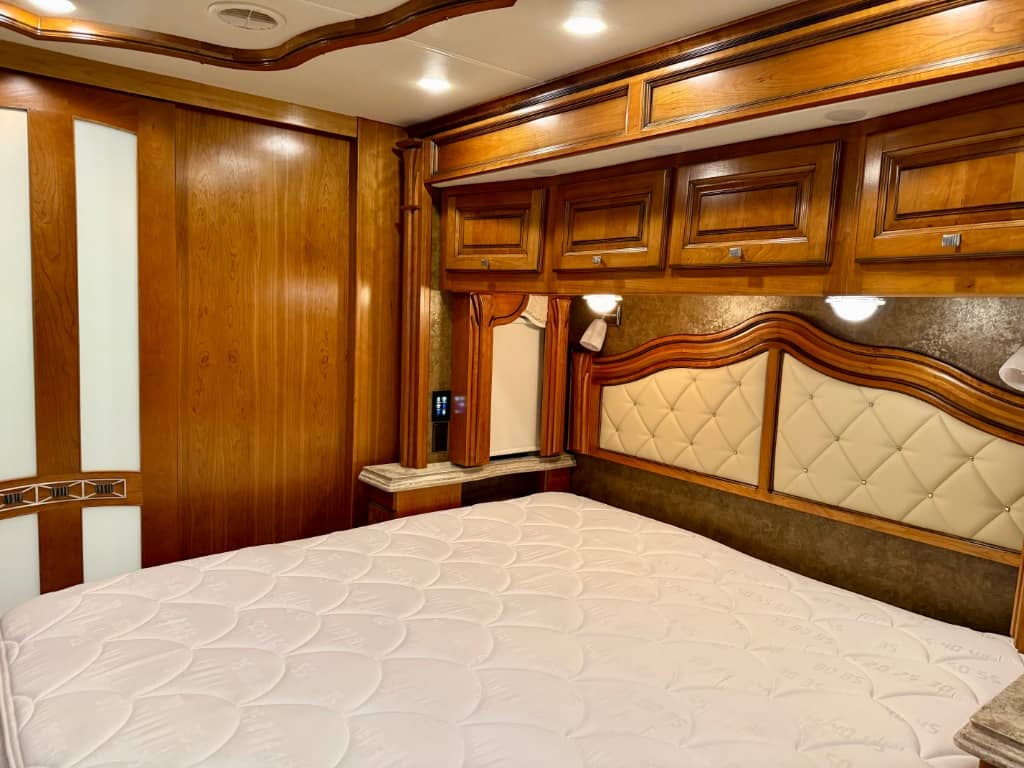 2014 Tiffin 2014 Tiffin Allegro Bus - thumbnail 17