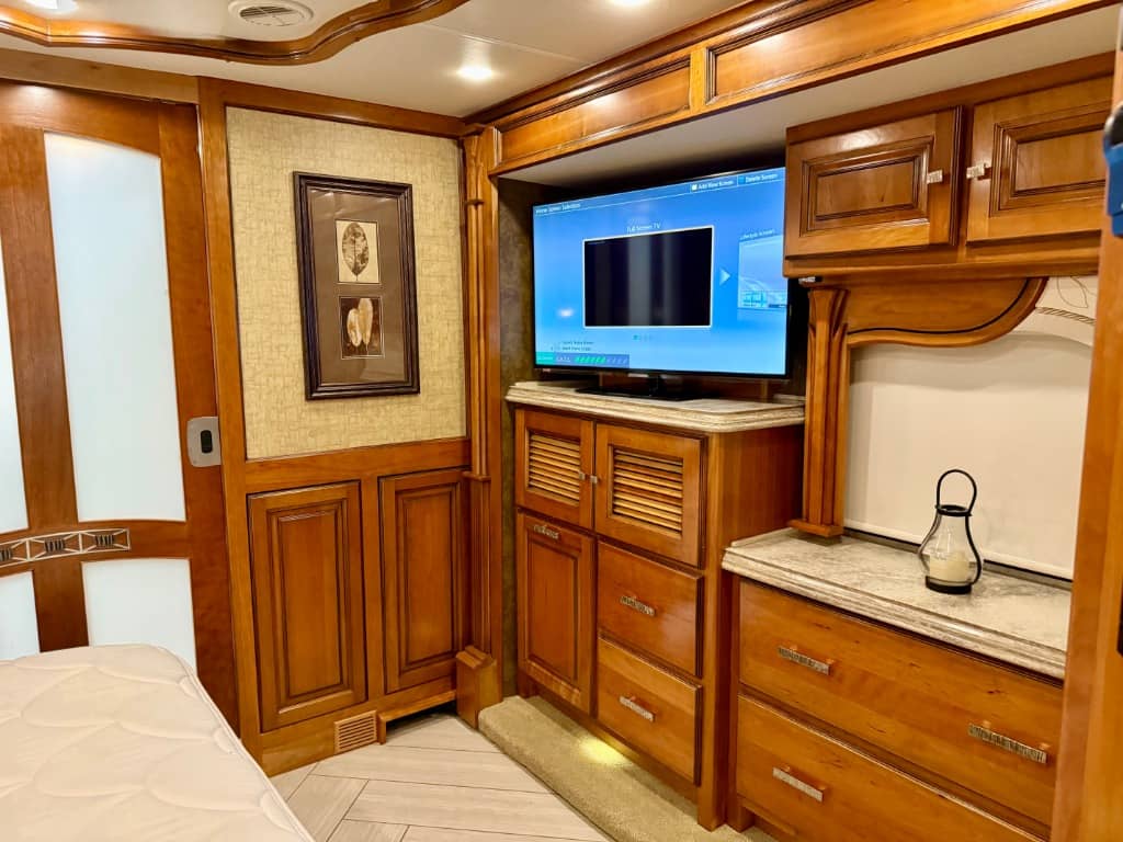 2014 Tiffin 2014 Tiffin Allegro Bus - thumbnail 19