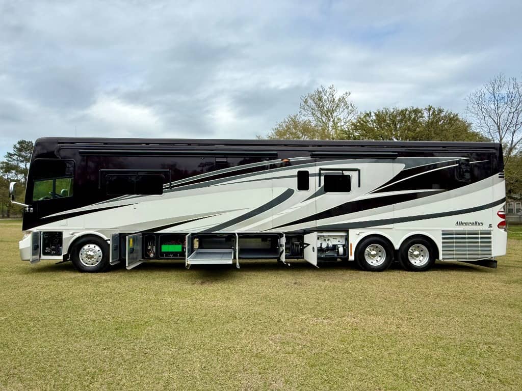 2014 Tiffin 2014 Tiffin Allegro Bus - thumbnail 61