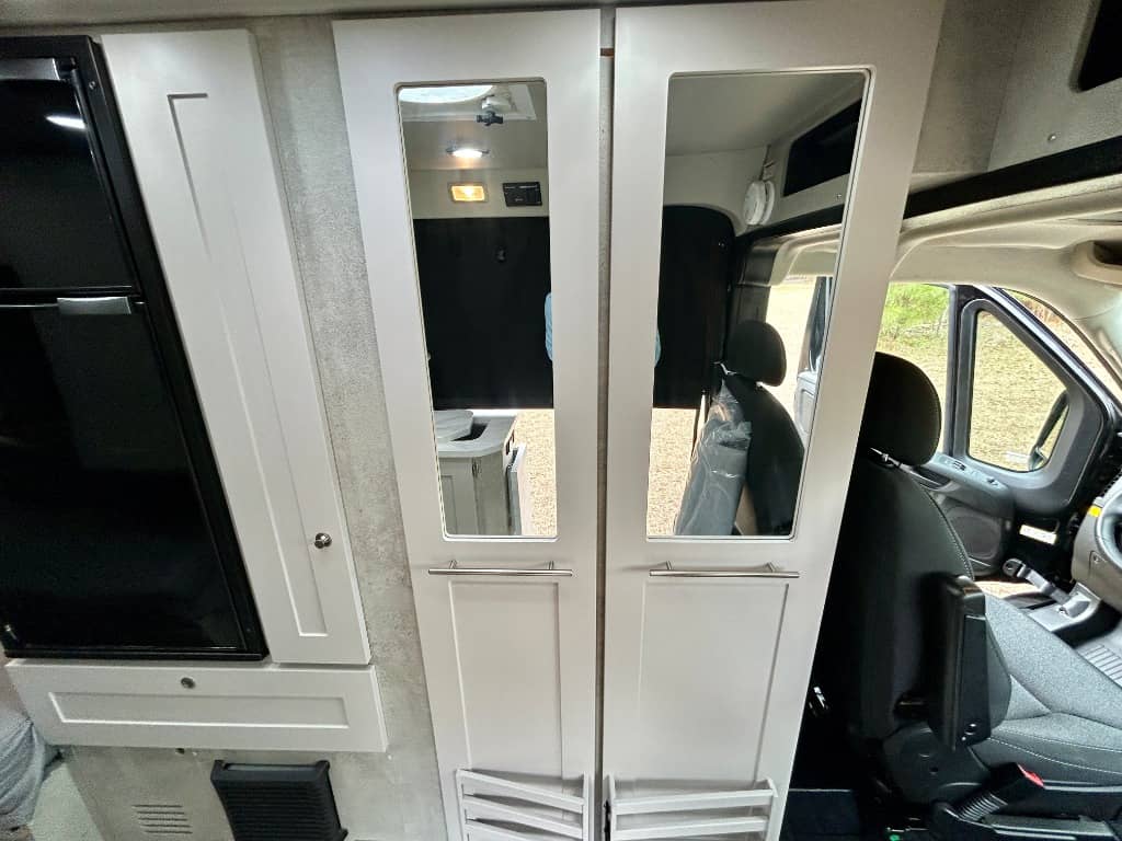 2025 Roadtrek 2025 Roadtrek Play - thumbnail 16