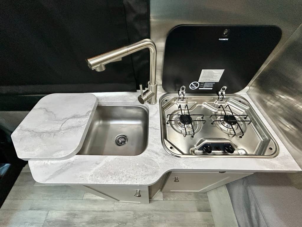 2025 Roadtrek 2025 Roadtrek Play - thumbnail 20